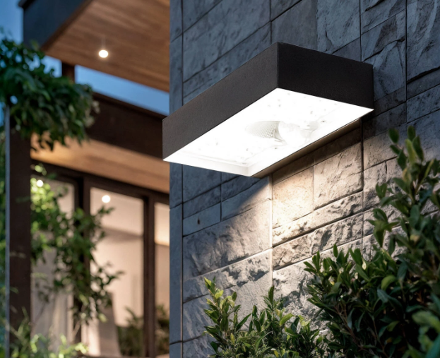 Aplic solar rectangular amb sensor de moviment