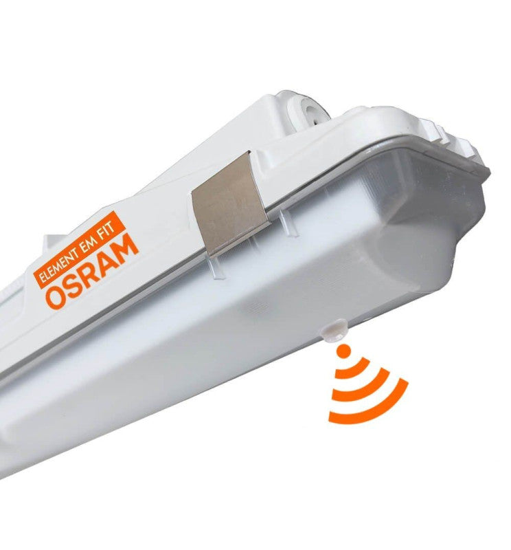 Pantalla regleta estanca 150cm con sensor de movimiento PIR. Potencia ajustable de 25 a 44w. Driver y leds Osram de alta calidad. IP66 y 5 años  de garantía