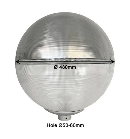 Farola Vial tipo Globo fabricada en PMMA con un reflector interior de aluminio, diseñada especialmente para reducir la contaminación lumínica tanto en áreas urbanas como residenciales. El PMMA es un material altamente resistente a la radiación UV y no amarillea, garantizando una vida útil superior a 15 años. Admite cualquier tipo de bombilla LED con casquillo E27, siendo recomendada de alta potencia entre 40w y 50w. Dimensiones Ø 480mm para puntas de farolas de Ø 60mm