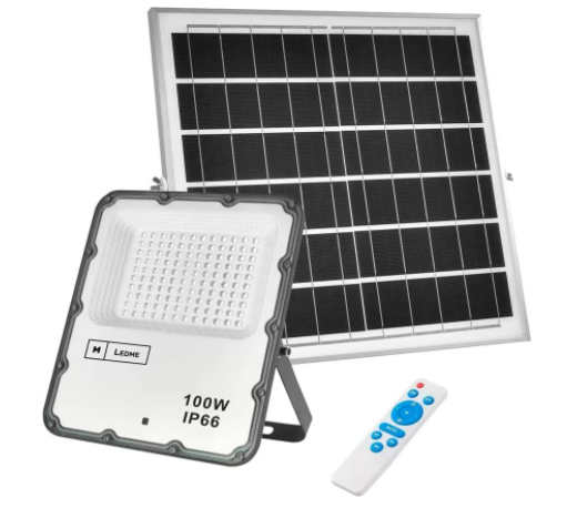 Foco solar LED para exteriores a prueba de agua IP65 puede funcionar normalmente en condiciones de lluvia, aguanieve y nieve, adecuada para su patio, terraza, garaje, estadio, área de juegos abierta y otros lugares.
La batería de litio de 3.2V 20000mAh garantiza un tiempo de carga rápido de 10-12 horas y un tiempo de uso prolongado de 10-12 horas